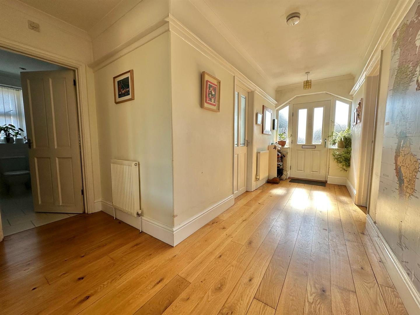 5 bed property in Upland Crescent, Truro